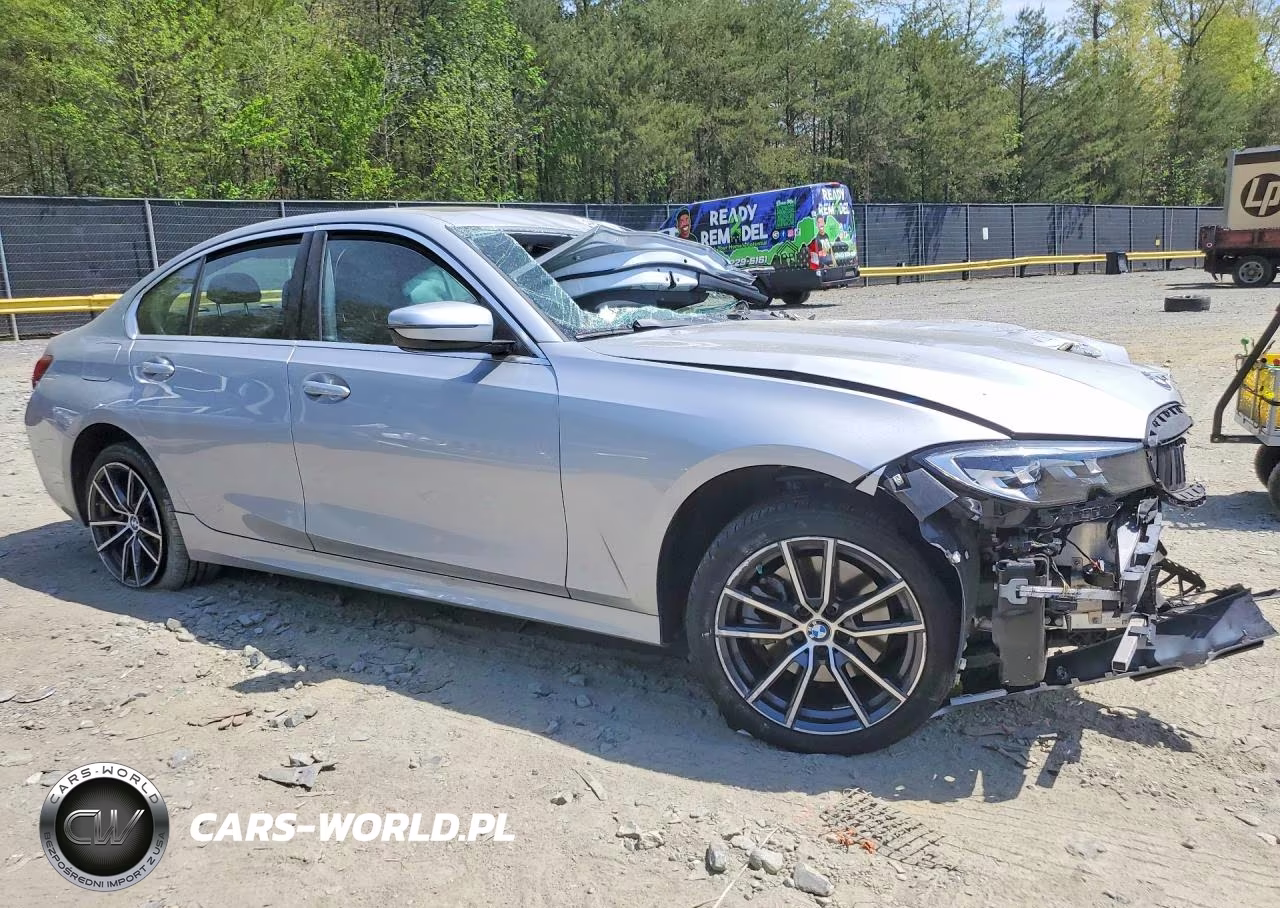 2019 BMW 330Xi VIN:WBA5R7C59KFH25009 - 4