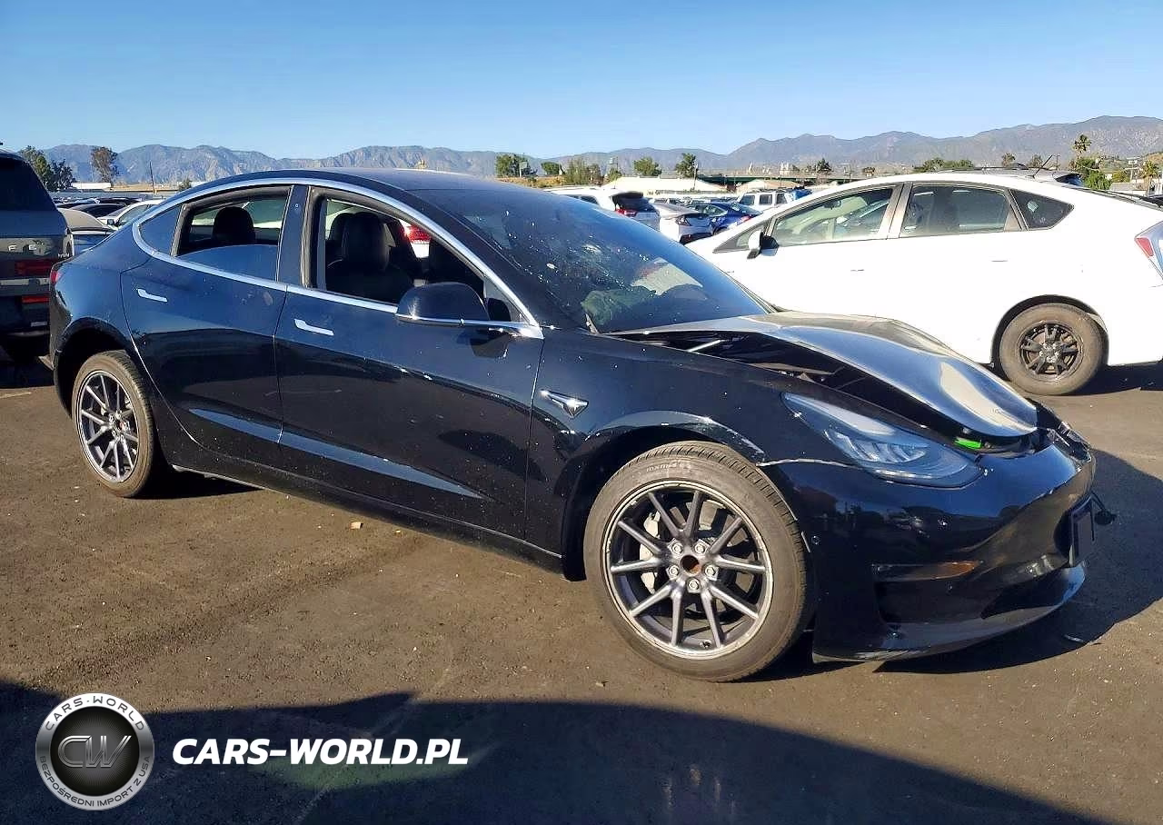 2019 Tesla Model 3 VIN:5YJ3E1EA1KF193284 - 4
