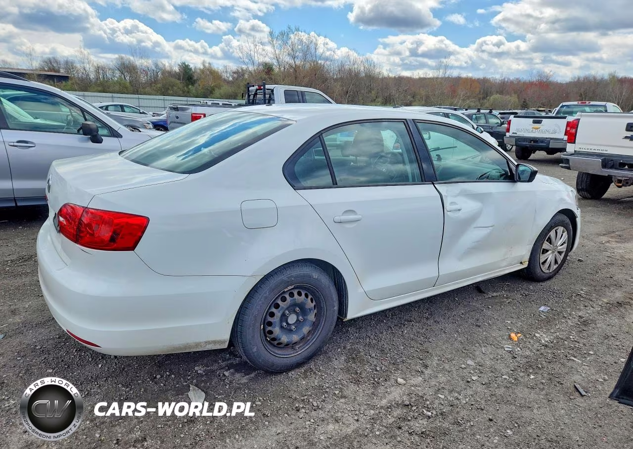 2014 Volkswagen Jetta Base VIN:3VW2K7AJ2EM414496 - 3