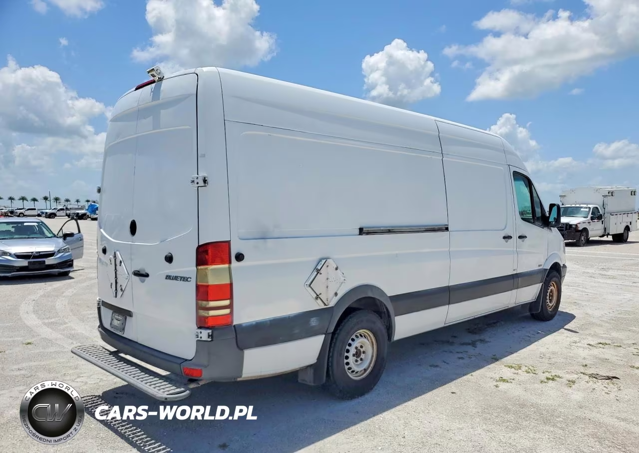 2012 Mercedes-Benz Sprinter 2500 VIN:WD3PE8CB3C5683096 - 3