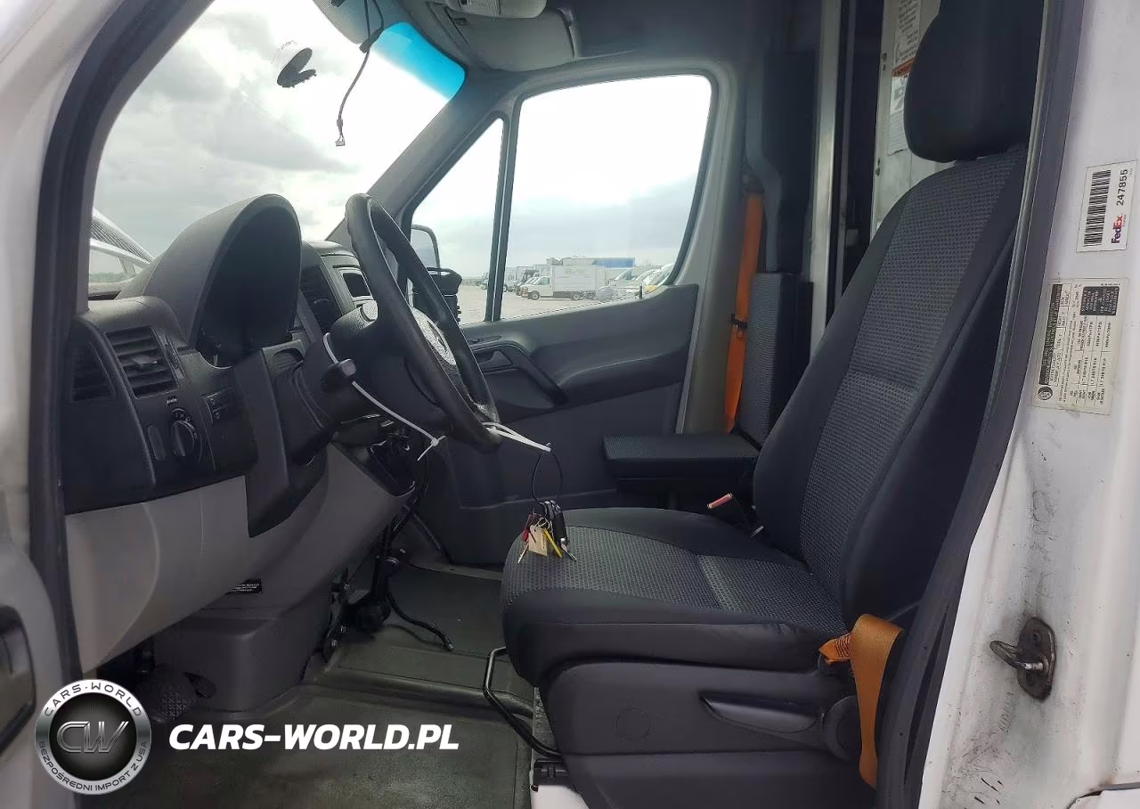 2012 Mercedes-Benz Sprinter 2500 VIN:WD3PE8CB3C5683096 - 7