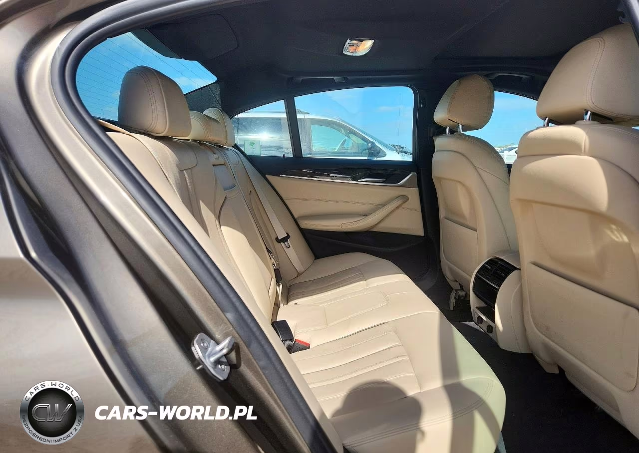 2019 BMW 540 I VIN:WBAJE5C5XKWE66061 - 10