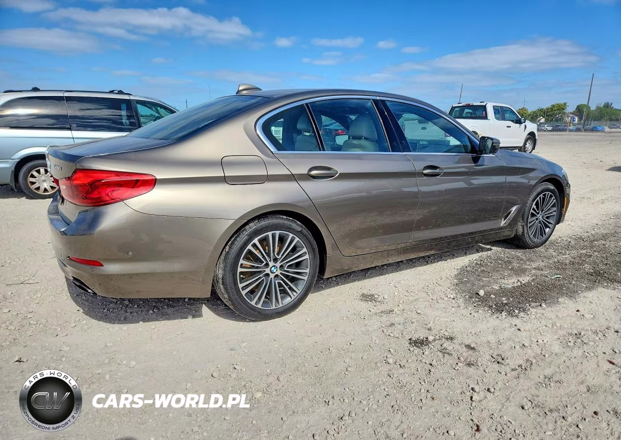 2019 BMW 540 I VIN:WBAJE5C5XKWE66061 - 3