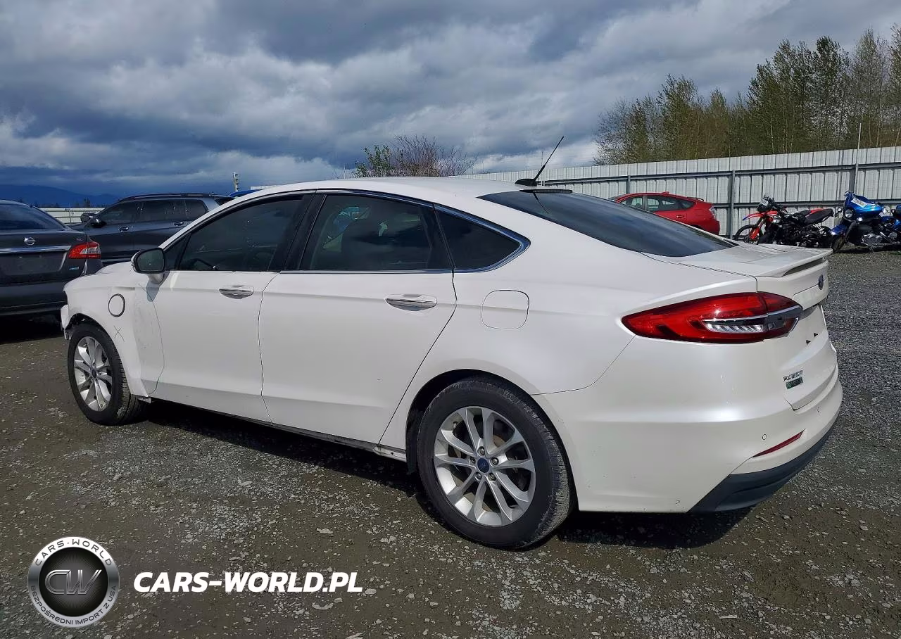 2019 Ford Fusion Titanium VIN:3FA6P0SU1KR258526 - 2
