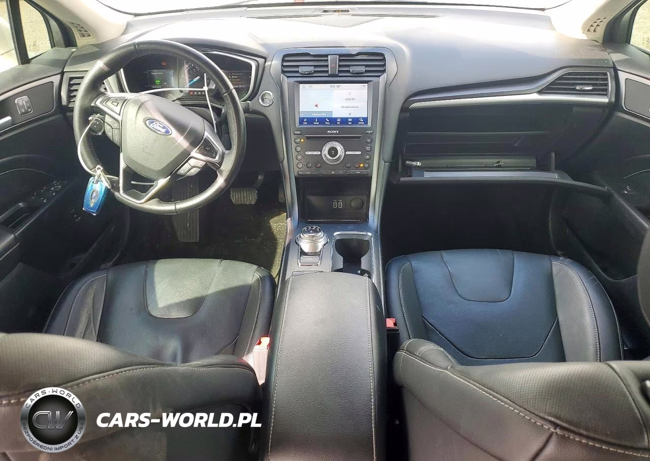 2019 Ford Fusion Titanium VIN:3FA6P0SU1KR258526 - 8