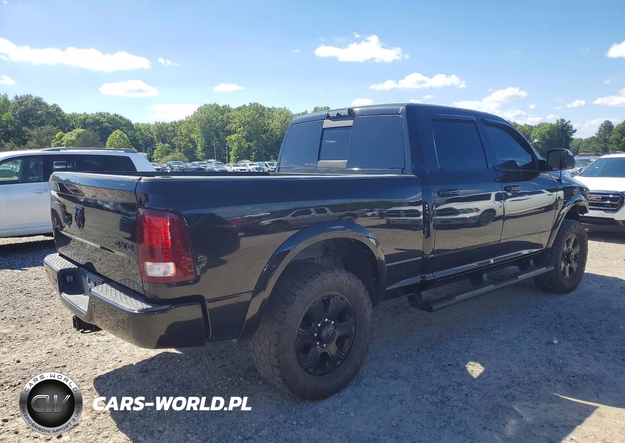 2016 Ram 2500 Laramie VIN:3C6UR5FJ0GG350584 - 3