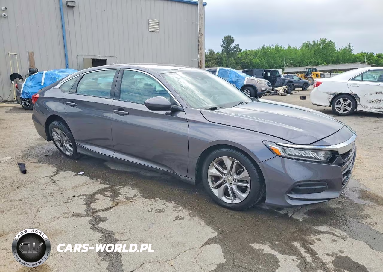 2018 Honda Accord Lx VIN:1HGCV1F1XJA006485 - 4