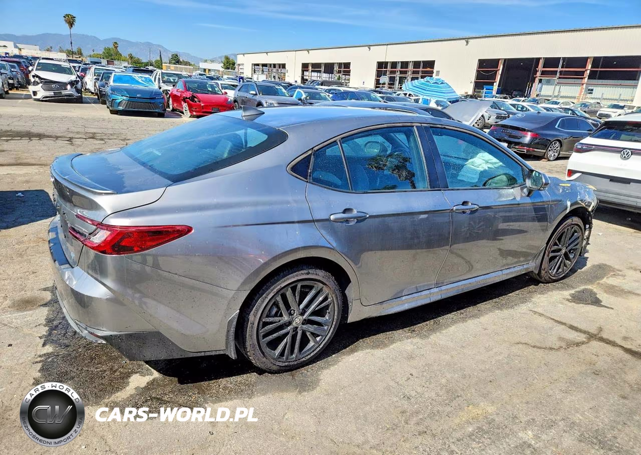 2025 Toyota Camry Se VIN:4T1DAACK5SU622375 - 3