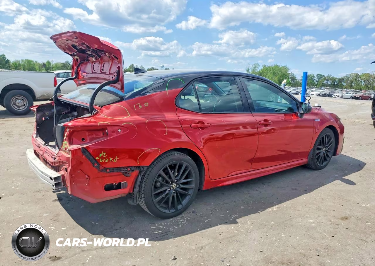 2021 Toyota Camry Xse VIN:4T1K31AK6MU022990 - 3