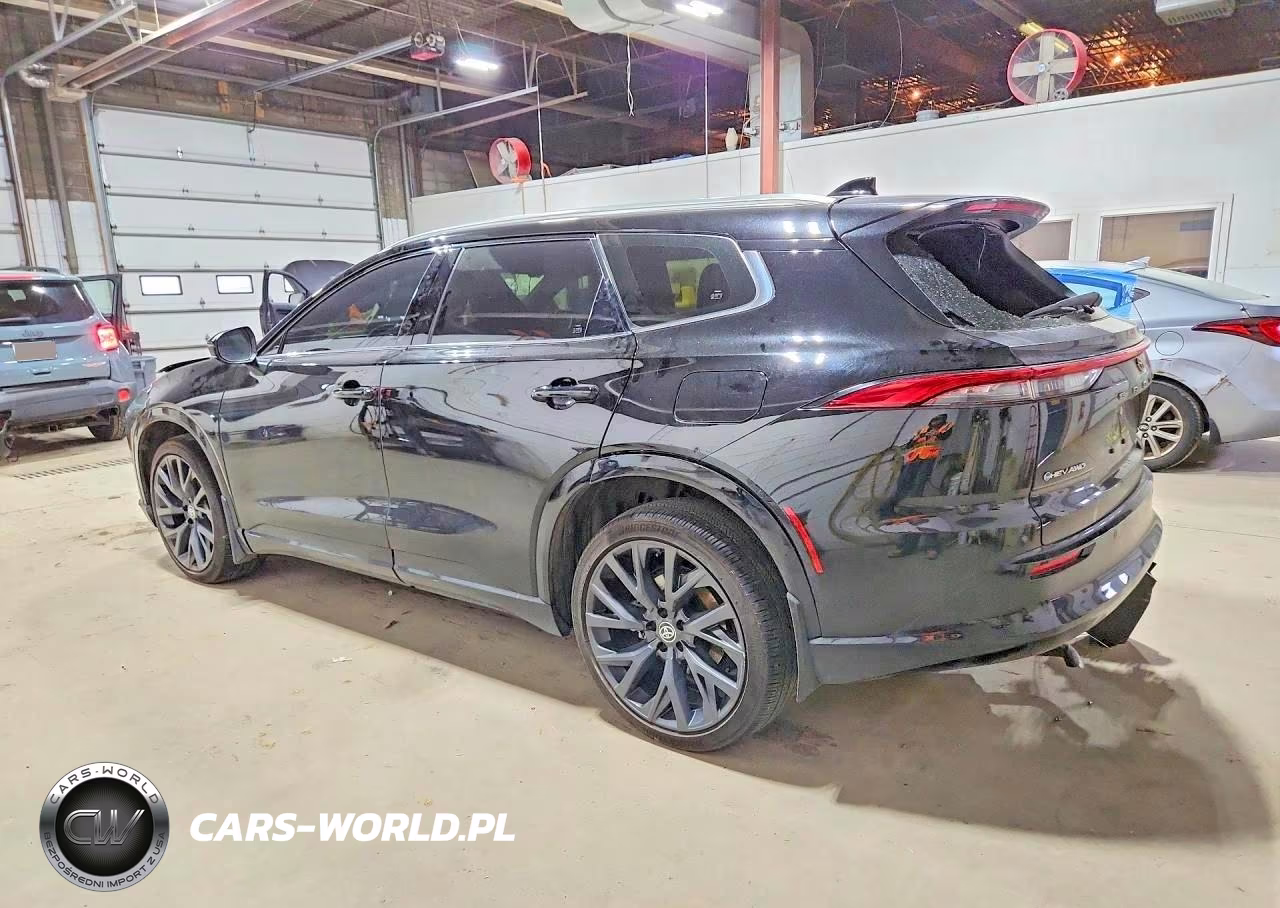 2025 Toyota Crown Signia Limited VIN:JTDACAAJ5S3025678 - 2