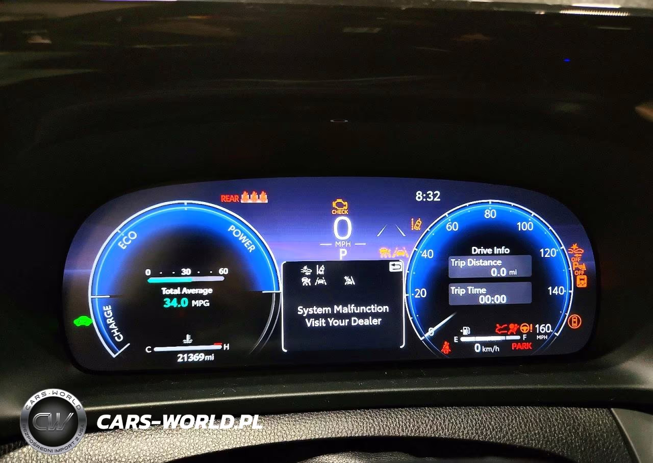 2025 Toyota Crown Signia Limited VIN:JTDACAAJ5S3025678 - 9