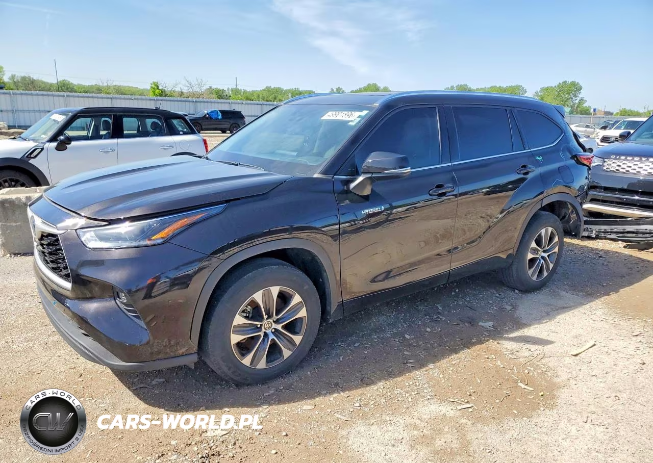 2021 Toyota Highlander Hybrid Xle
