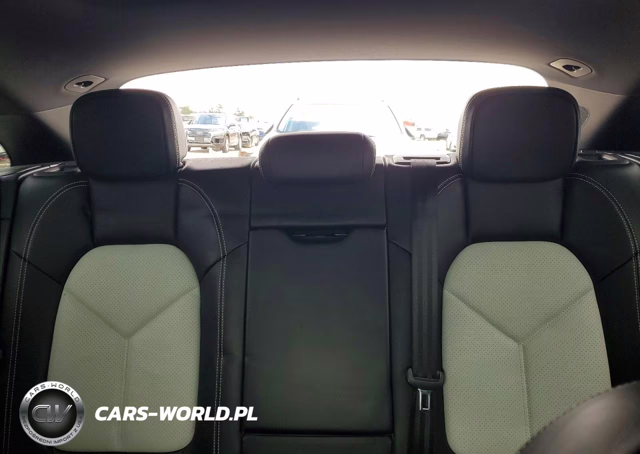 2018 Porsche Macan S VIN:WP1AB2A58JLB33320 - 10