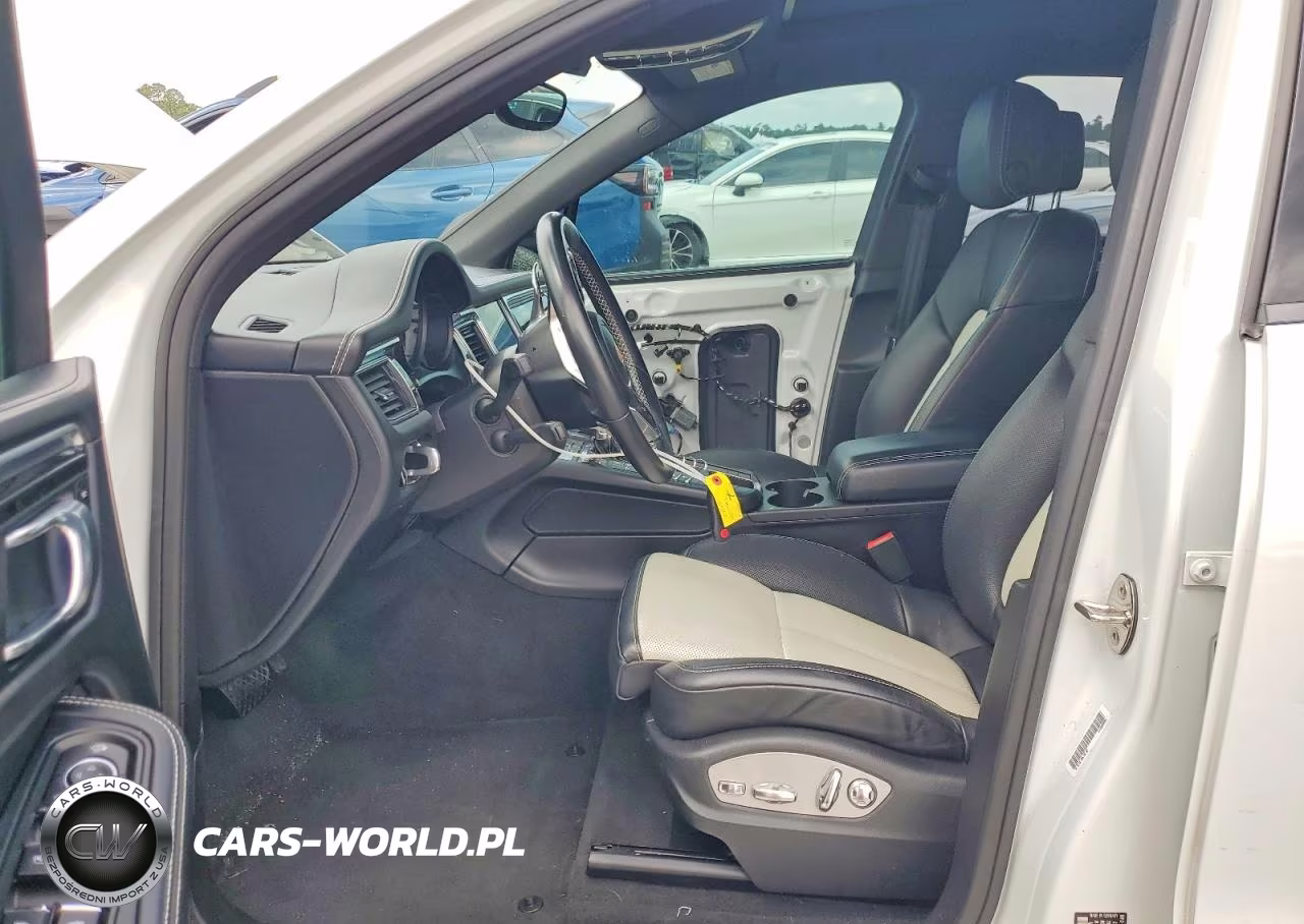 2018 Porsche Macan S VIN:WP1AB2A58JLB33320 - 7