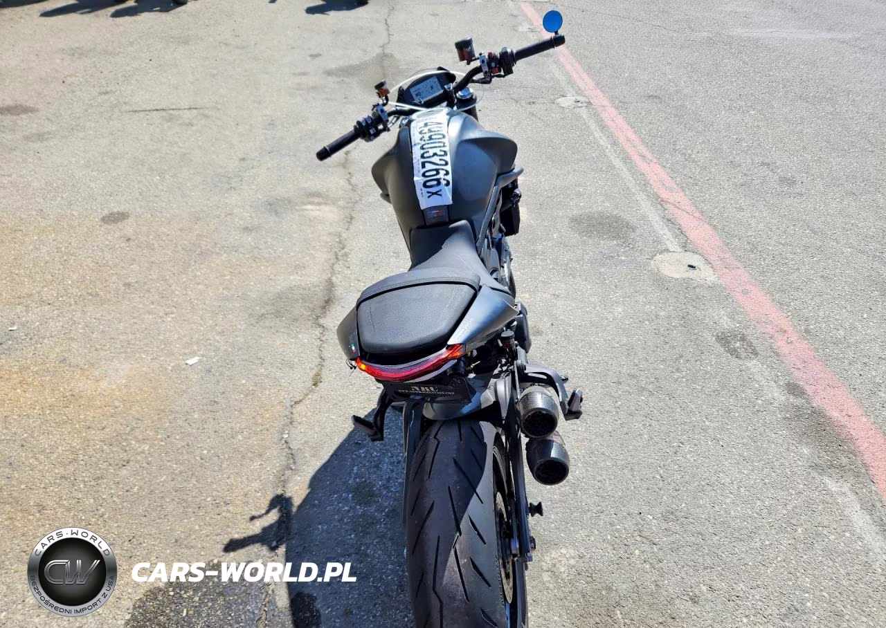 2022 Ducati Monster VIN:ZDMMAMDT4NB005793 - 4