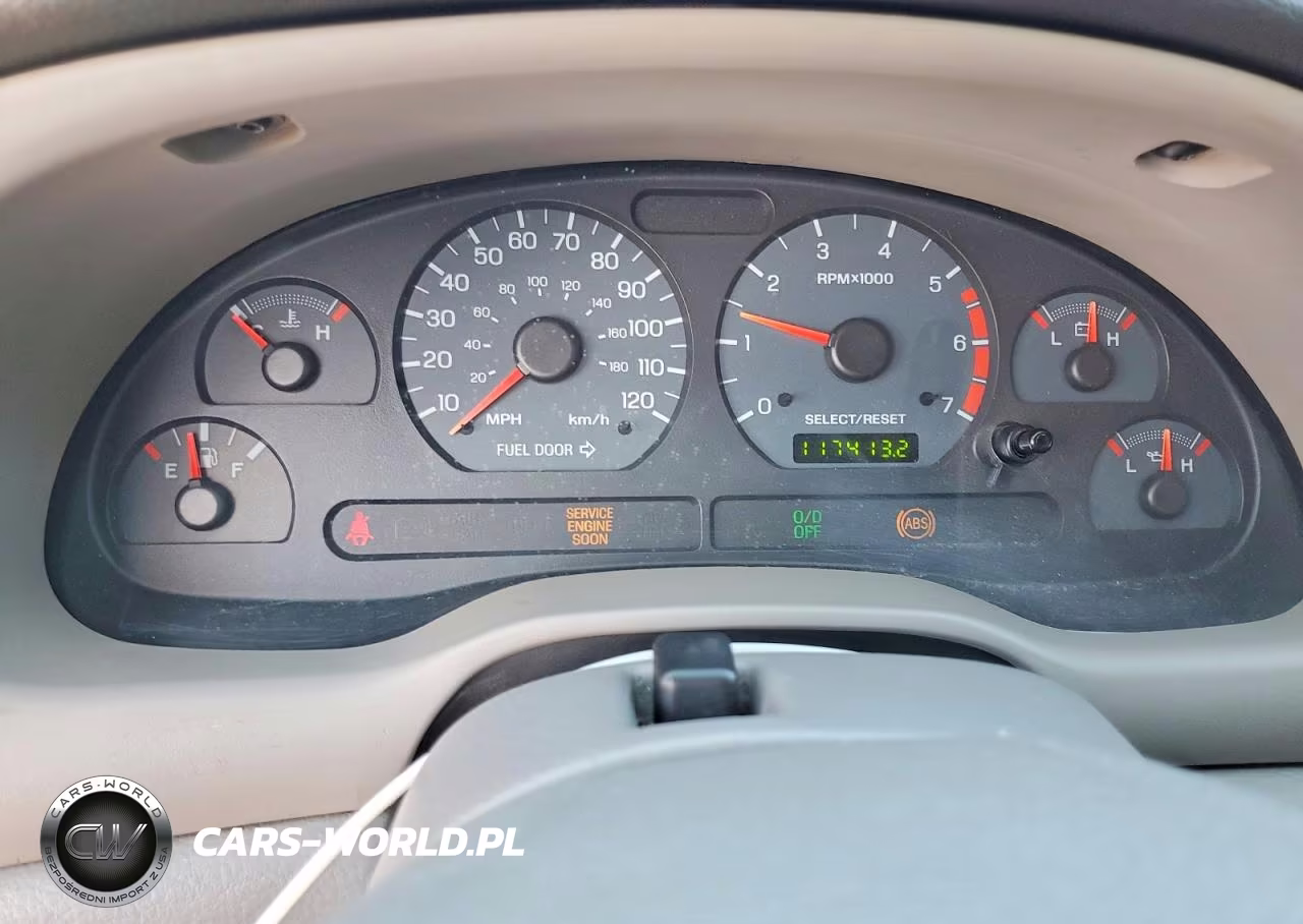 2004 Ford Mustang VIN:1FAFP40634F160755 - 9