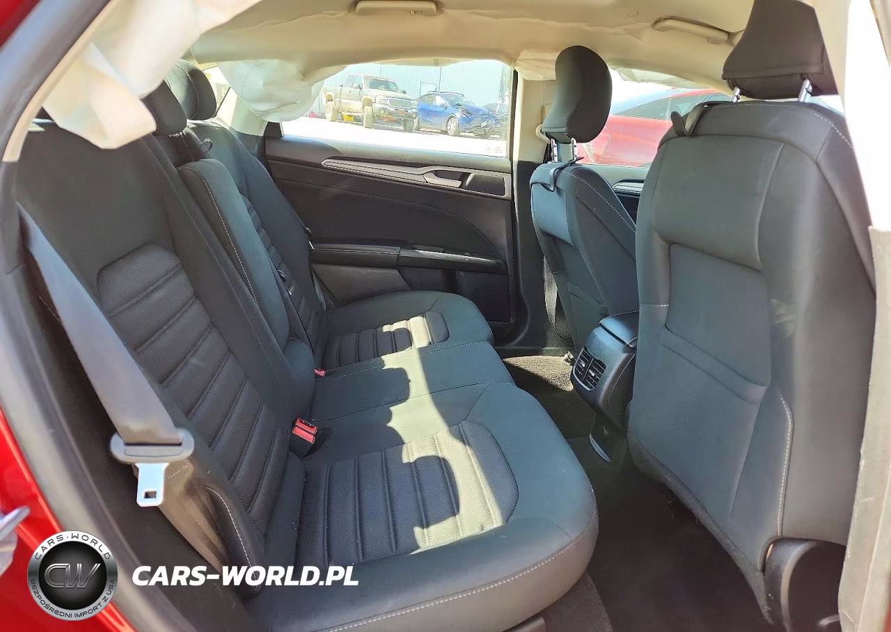2019 Ford Fusion Se VIN:3FA6P0LU3KR222545 - 10