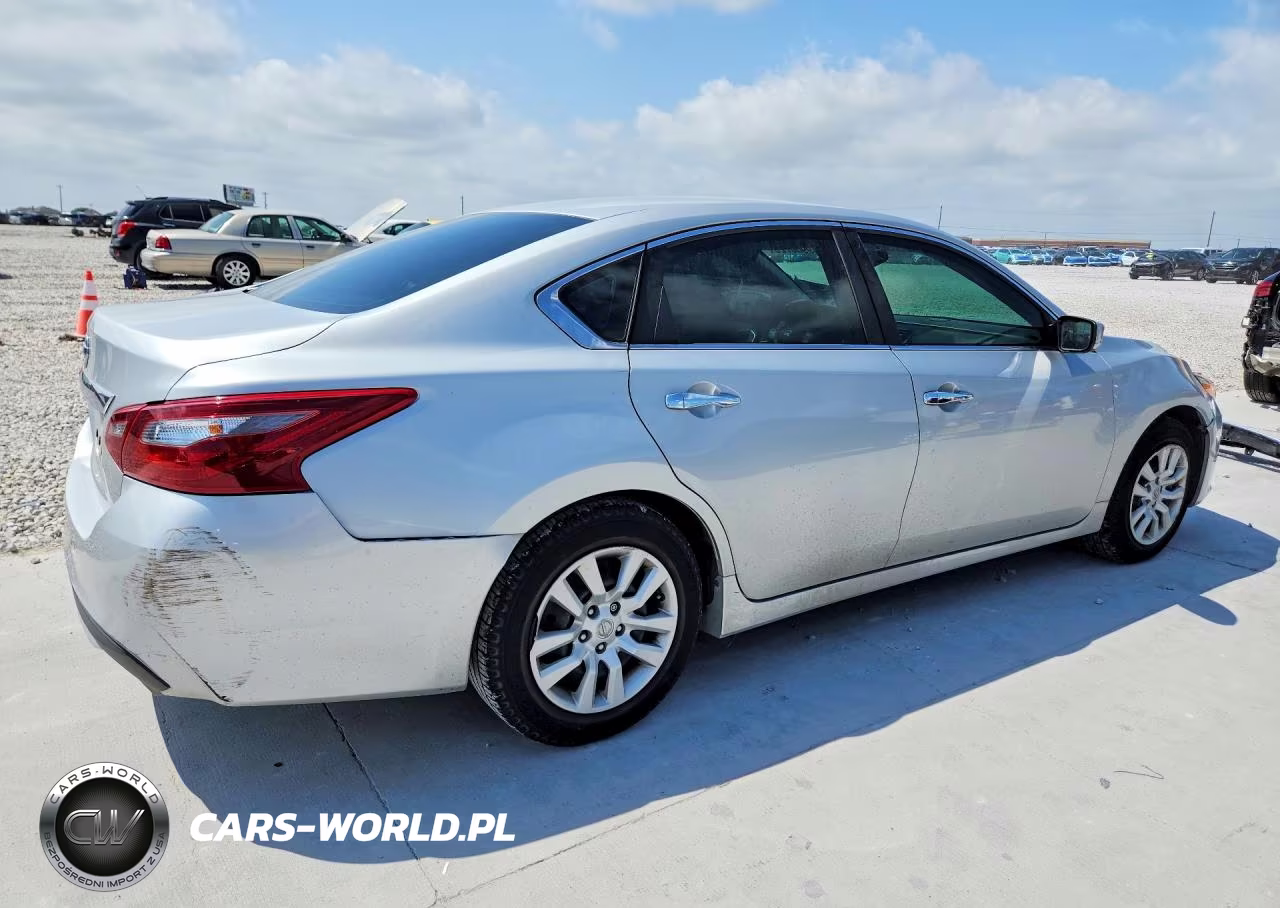 2018 Nissan Altima 2.5 S VIN:1N4AL3AP5JC118687 - 3
