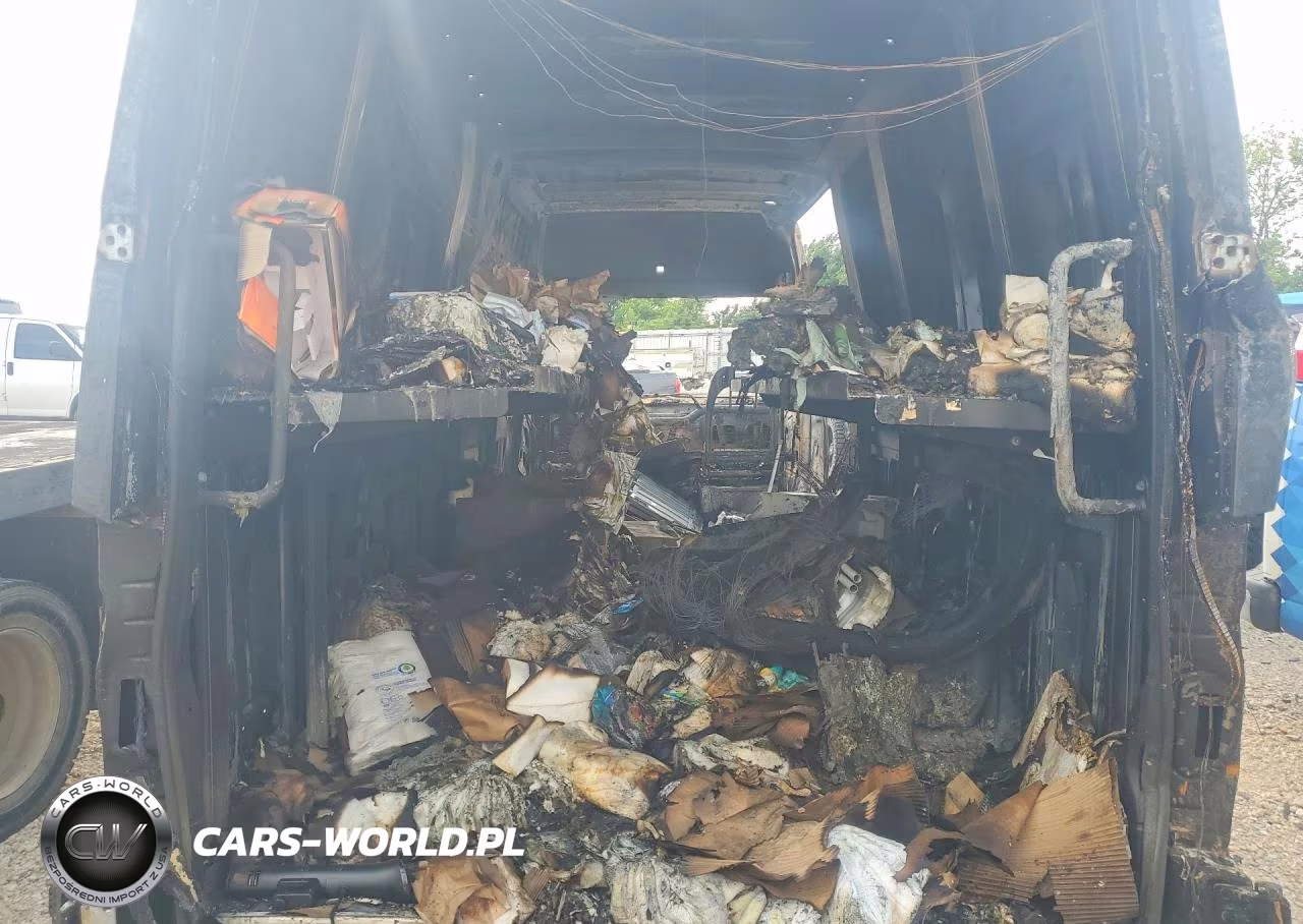 2019 Mercedes Benz Sprinter 2500 Delivery Van VIN:WD4PF1CD8KP122428 - 6