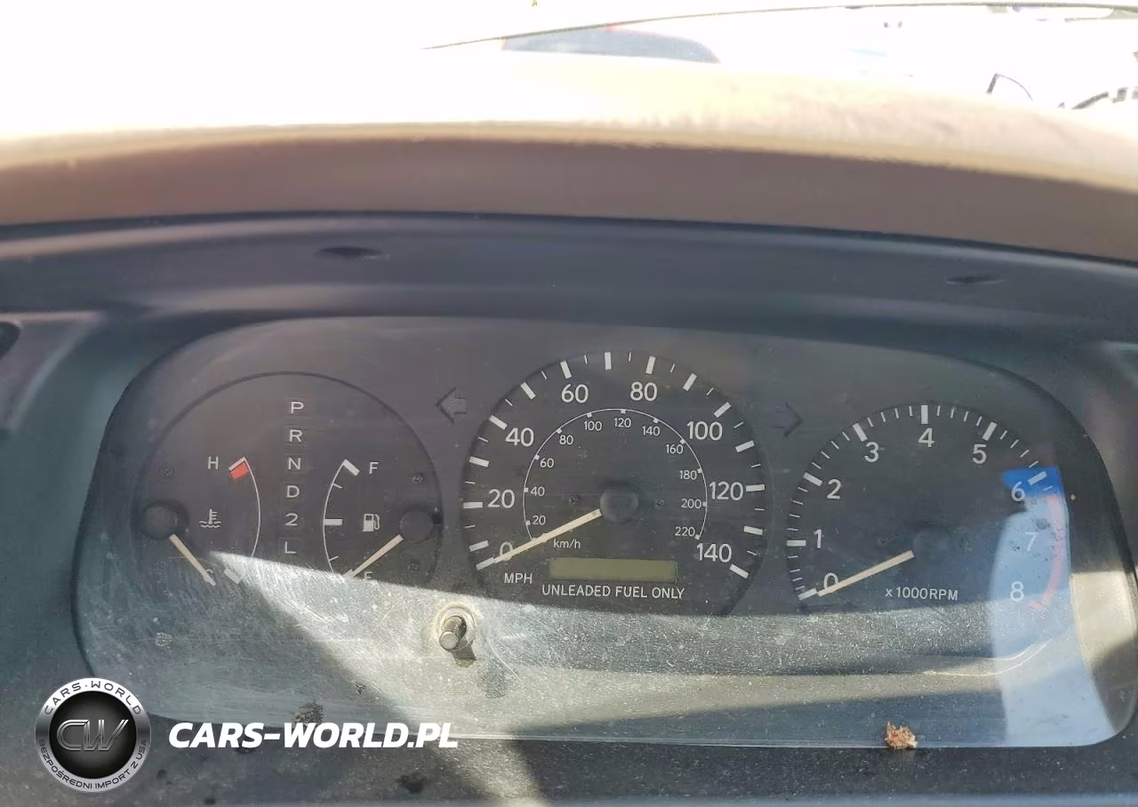 1999 Toyota Camry Le VIN:4T1BG22K9XU864364 - 9