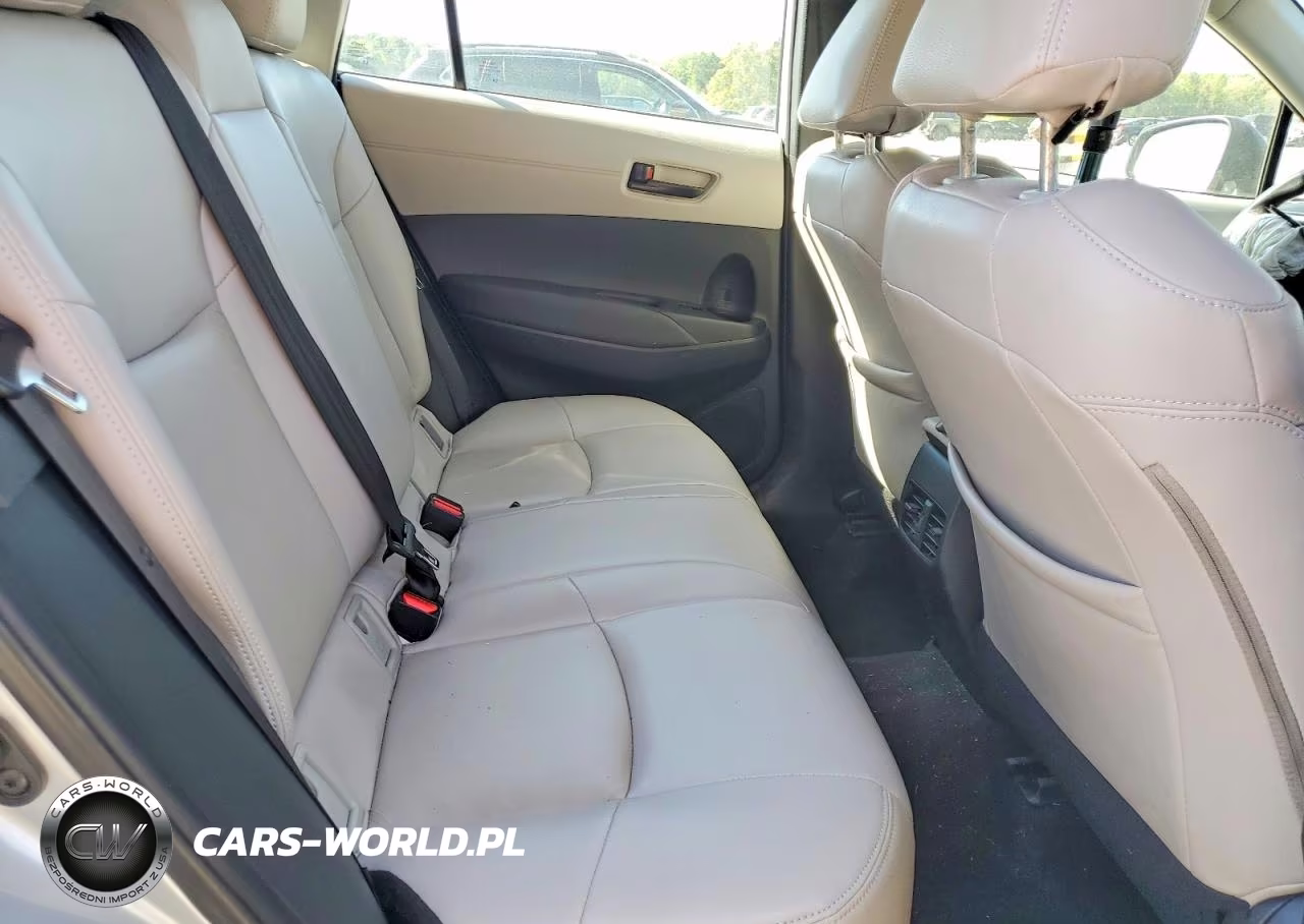 2023 Toyota Corolla Cross L VIN:7MUAAABGXPV055635 - 11