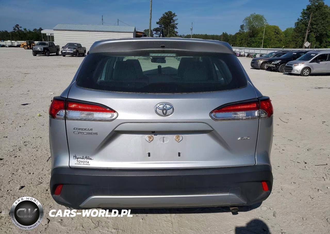 2023 Toyota Corolla Cross L VIN:7MUAAABGXPV055635 - 6