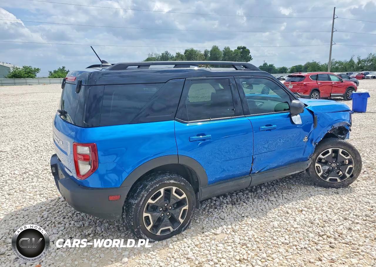 2022 Ford Bronco Sport Outer Banks VIN:3FMCR9C6XNRD99008 - 3