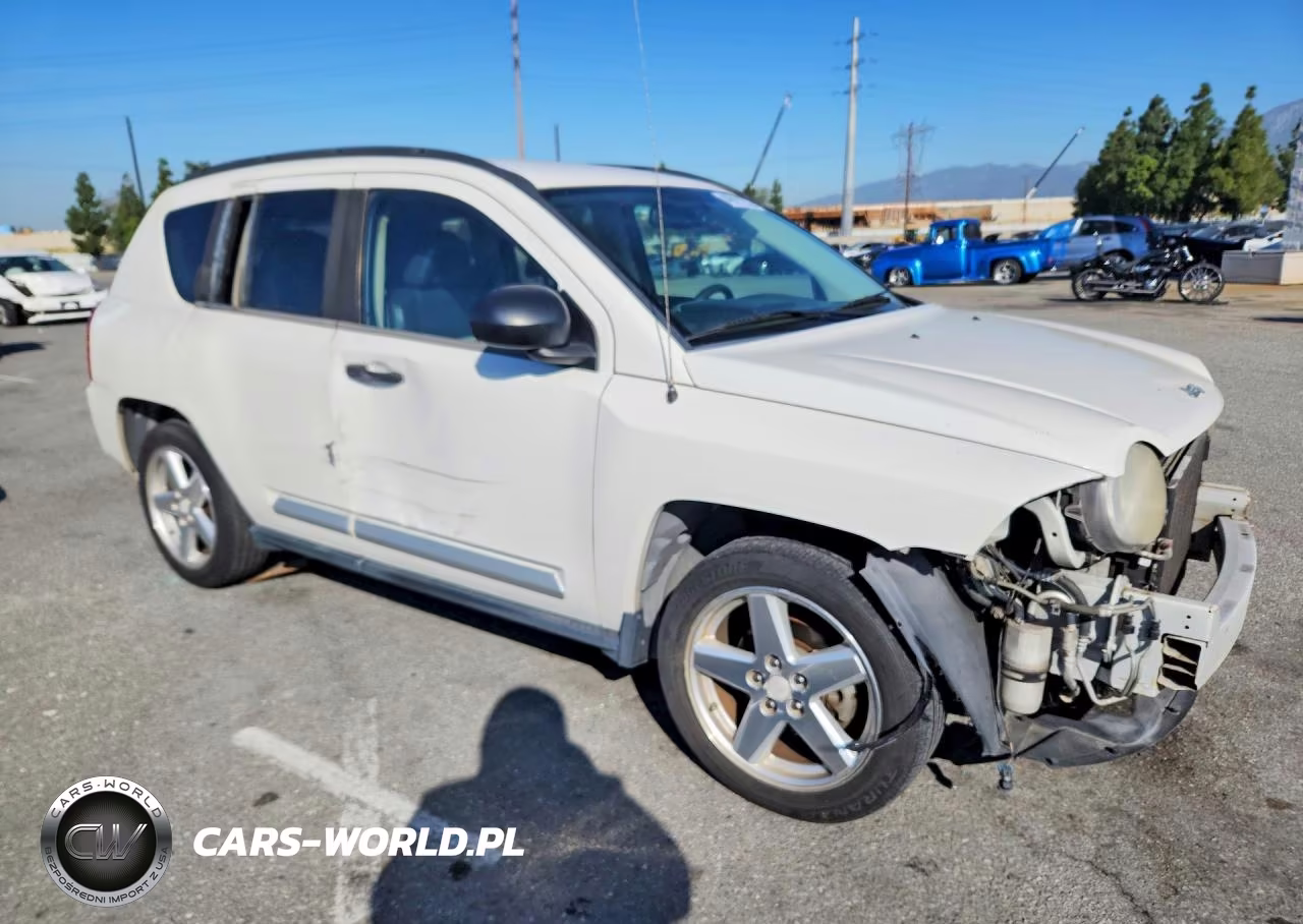2007 Jeep Compass Limited VIN:1J8FT57W47D245601 - 4