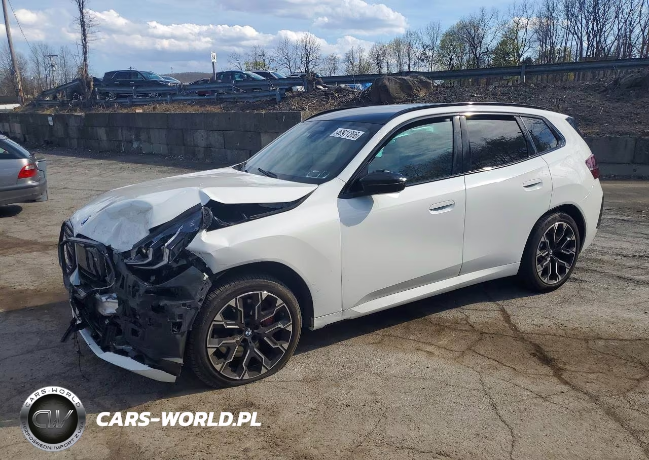 2025 BMW X3 M50