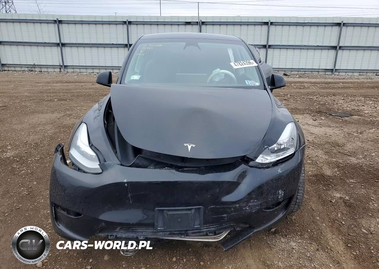 2020 Tesla Model Y VIN:5YJYGDEE3LF045854 - 5