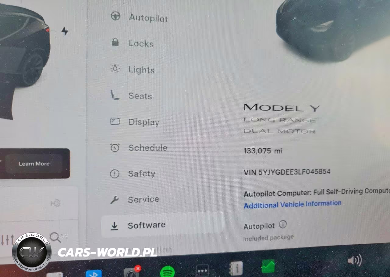 2020 Tesla Model Y VIN:5YJYGDEE3LF045854 - 9