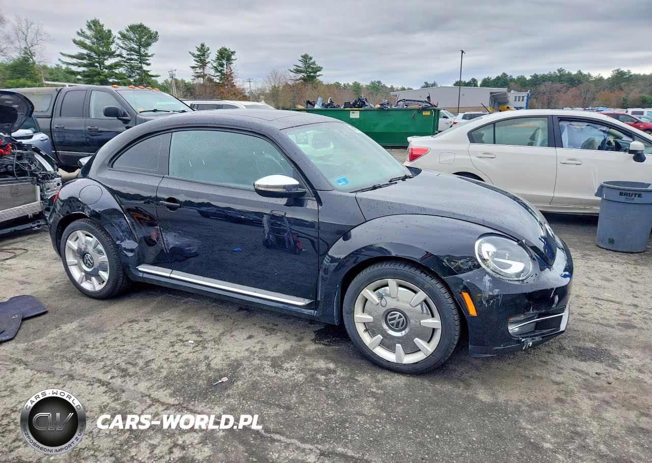 2013 Volkswagen Beetle Turbo VIN:3VWVS7AT1DM691198 - 4