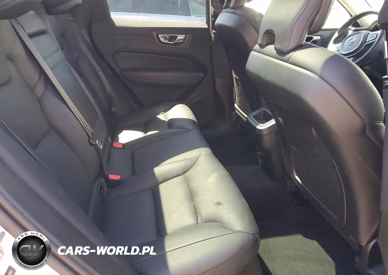 2020 Volvo Xc60 T5 Momentum VIN:YV4102RK3L1416883 - 11