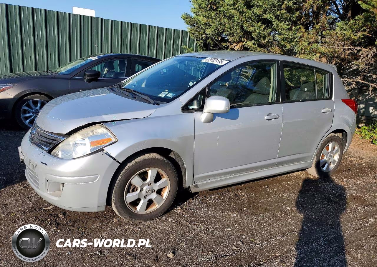 2010 Nissan Versa 1.8 S