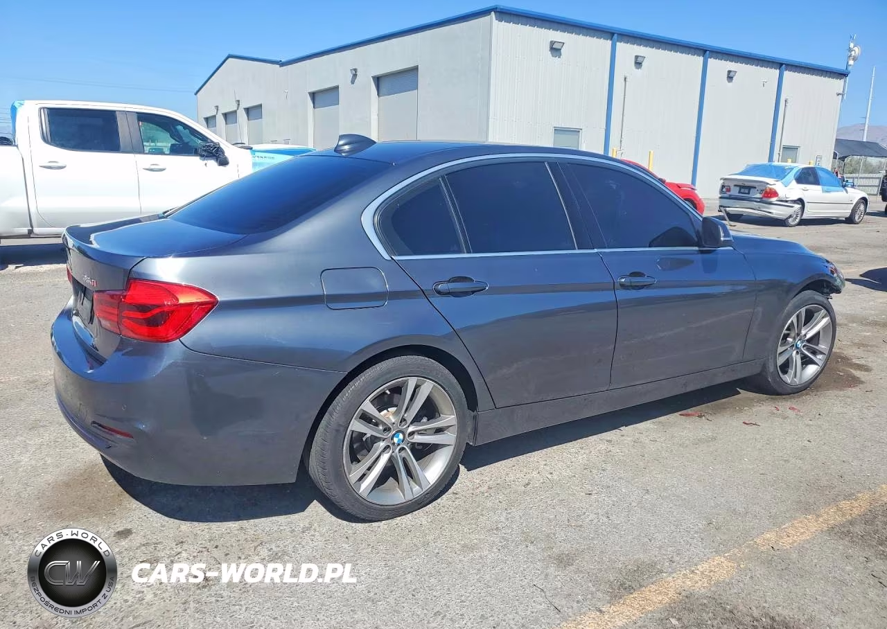 2018 BMW 330 I VIN:WBA8B9C57JEE81829 - 3