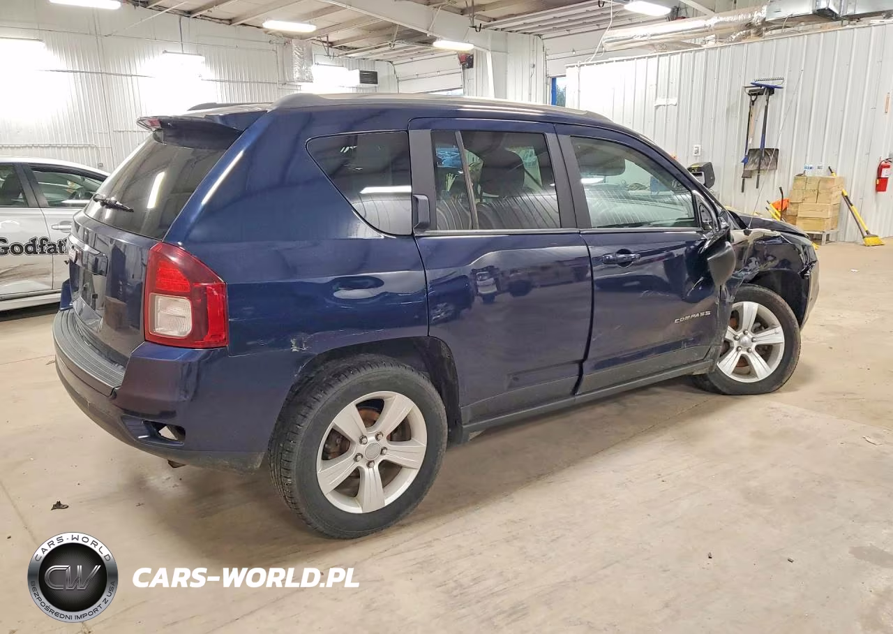 2014 Jeep Compass Sport VIN:1C4NJDBB6ED592058 - 3