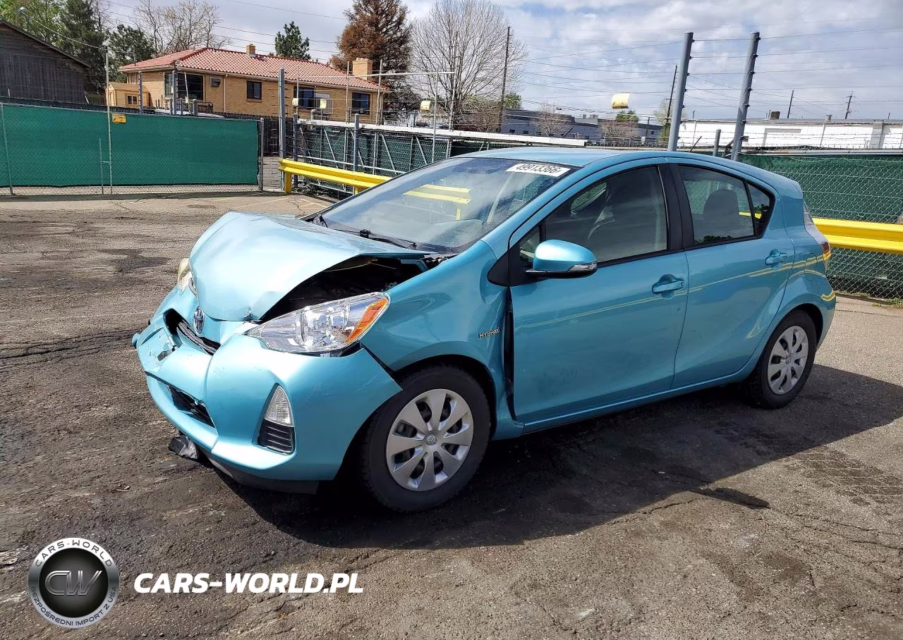 2014 Toyota Prius C Two