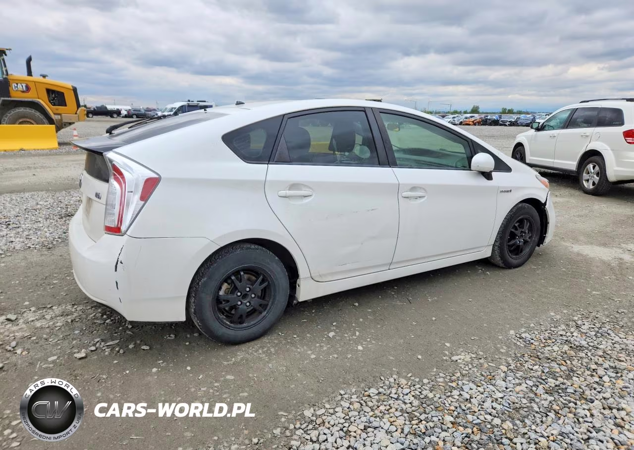 2012 Toyota Prius Two VIN:JTDKN3DU3C5530737 - 3