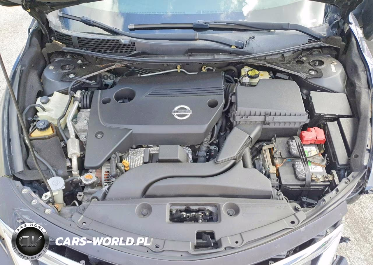2015 Nissan Altima 2.5 S VIN:1N4AL3APXFN385237 - 11