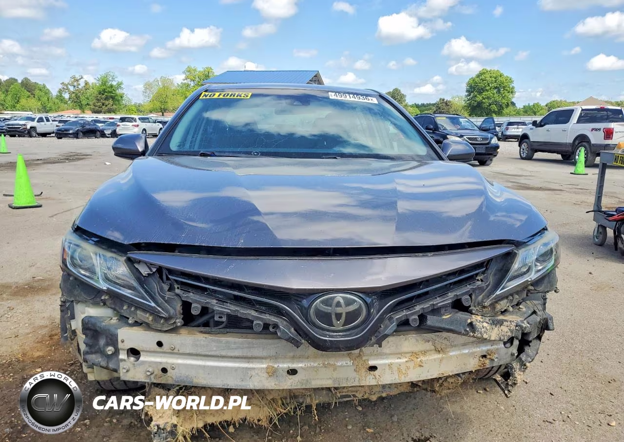 2019 Toyota Camry Le VIN:4T1B11HK4KU800485 - 5