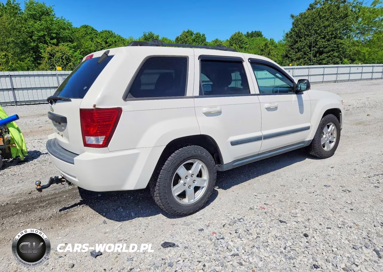 2007 Jeep Grand Cherokee VIN:1J8GR48KX7C578335 - 3