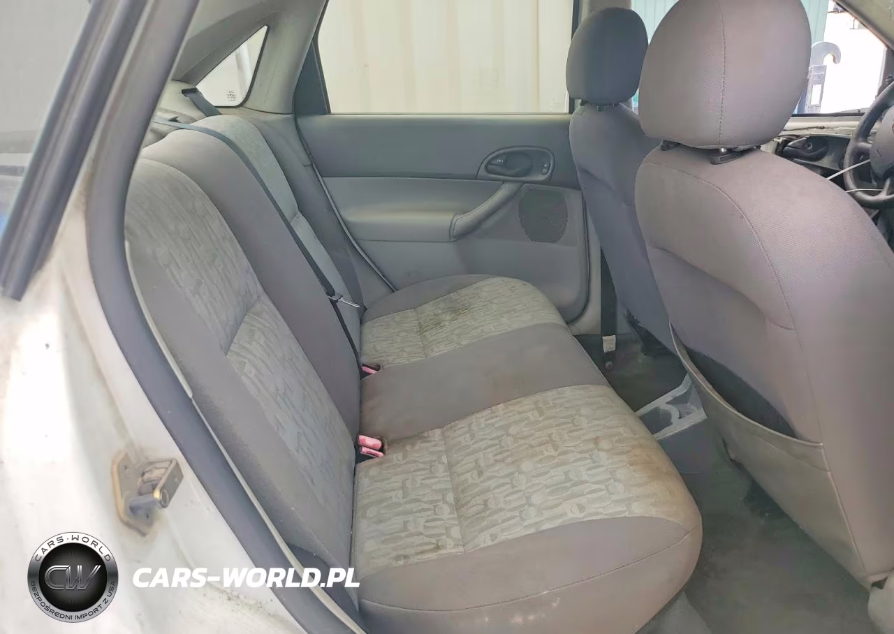 2005 Ford Focus Zx4 VIN:1FAFP34N25W198619 - 10