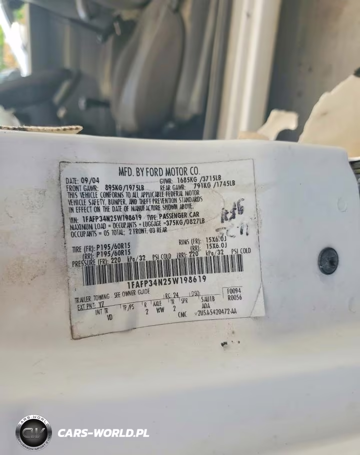 2005 Ford Focus Zx4 VIN:1FAFP34N25W198619 - 12