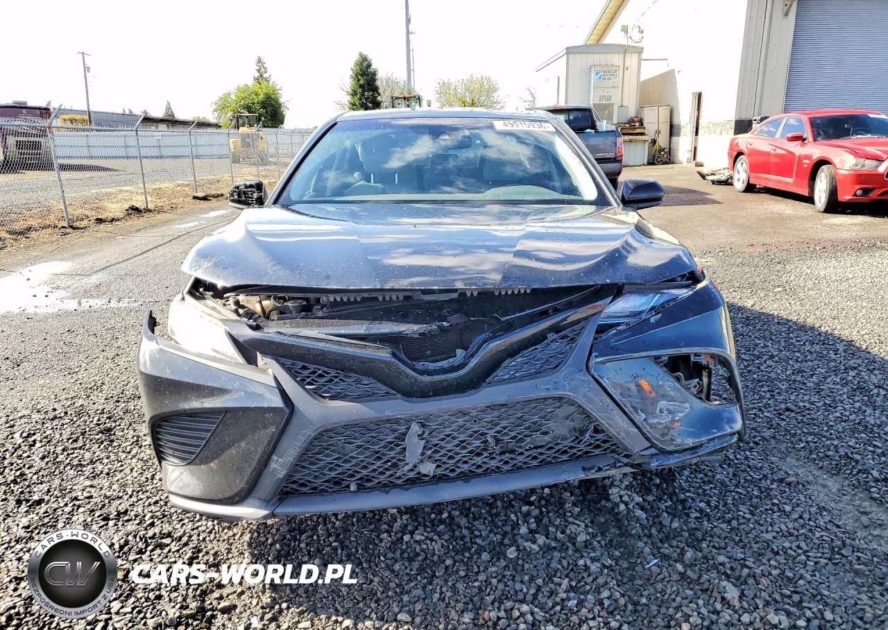 2018 Toyota Camry Se VIN:JTNB11HK4J3005764 - 5
