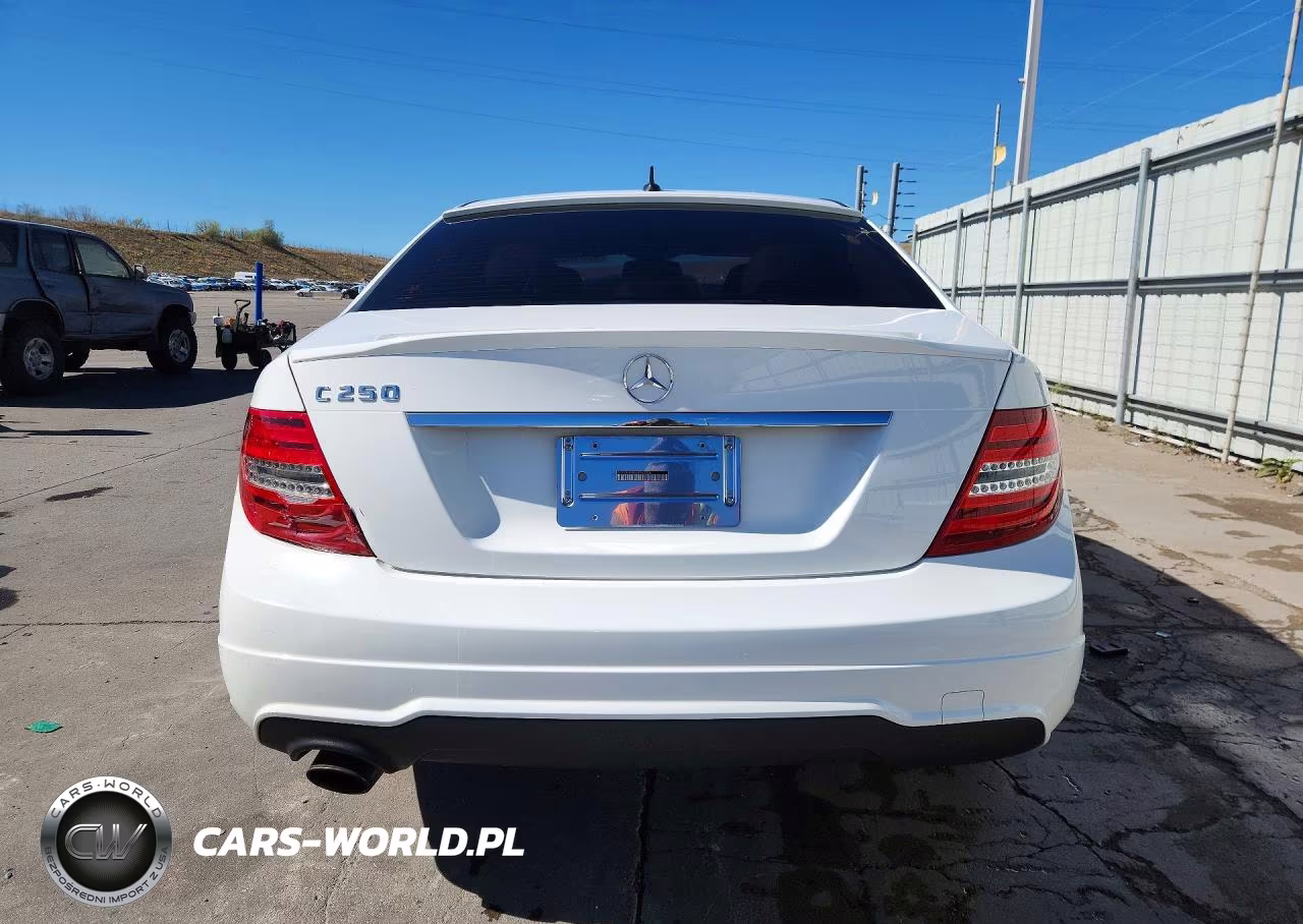 2014 Mercedes-Benz C 250 VIN:WDDGF4HB5EA963316 - 6