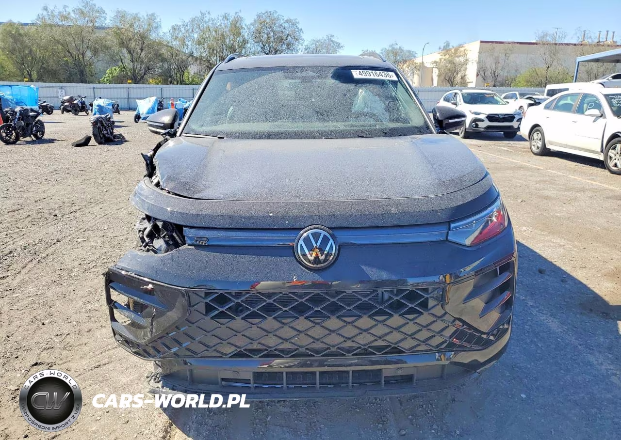 2026 Volkswagen Tiguan Se R-Line Black VIN:3VVHR7RM5TM016219 - 5