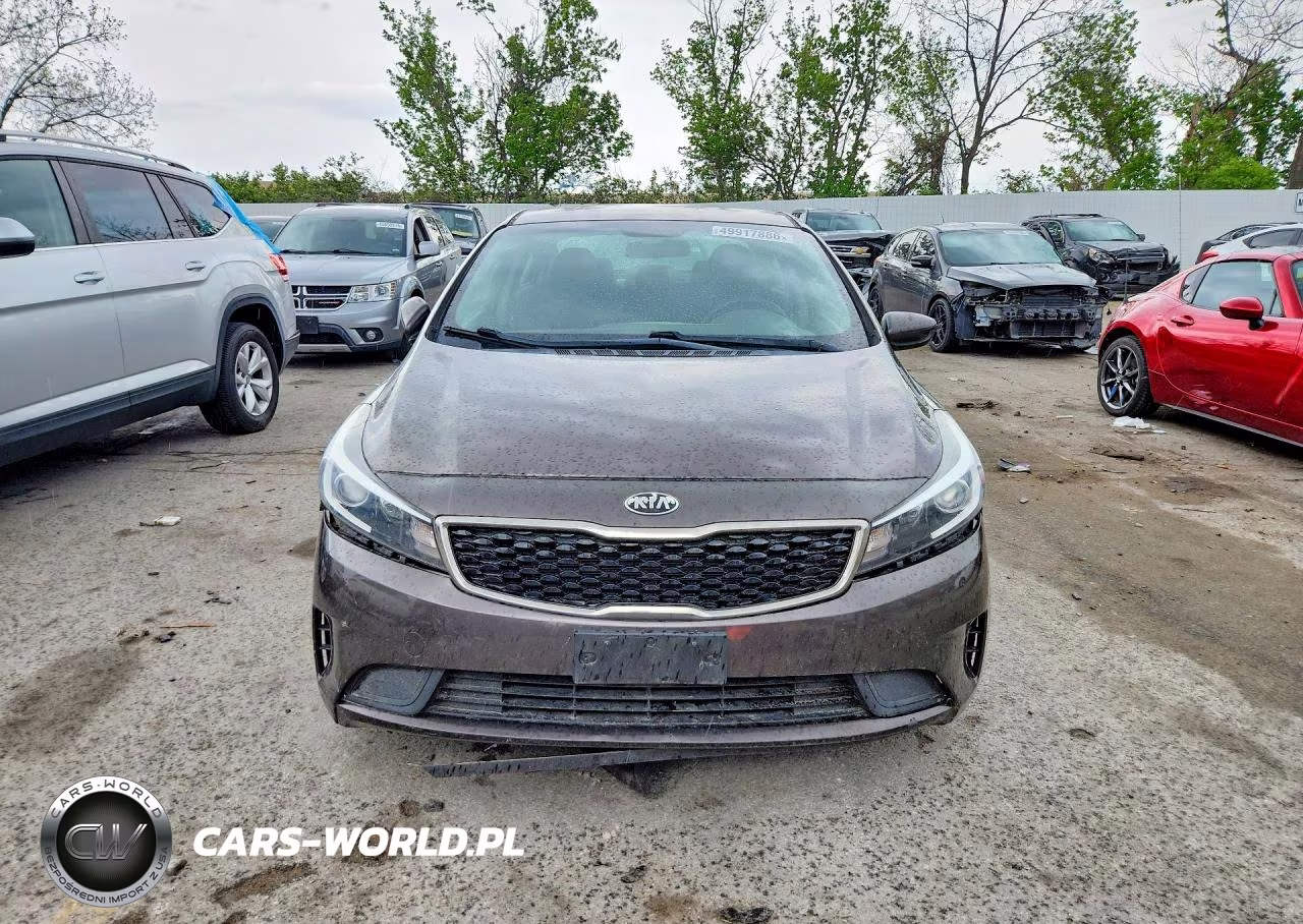 2017 Kia Forte Lx VIN:3KPFK4A76HE123666 - 5