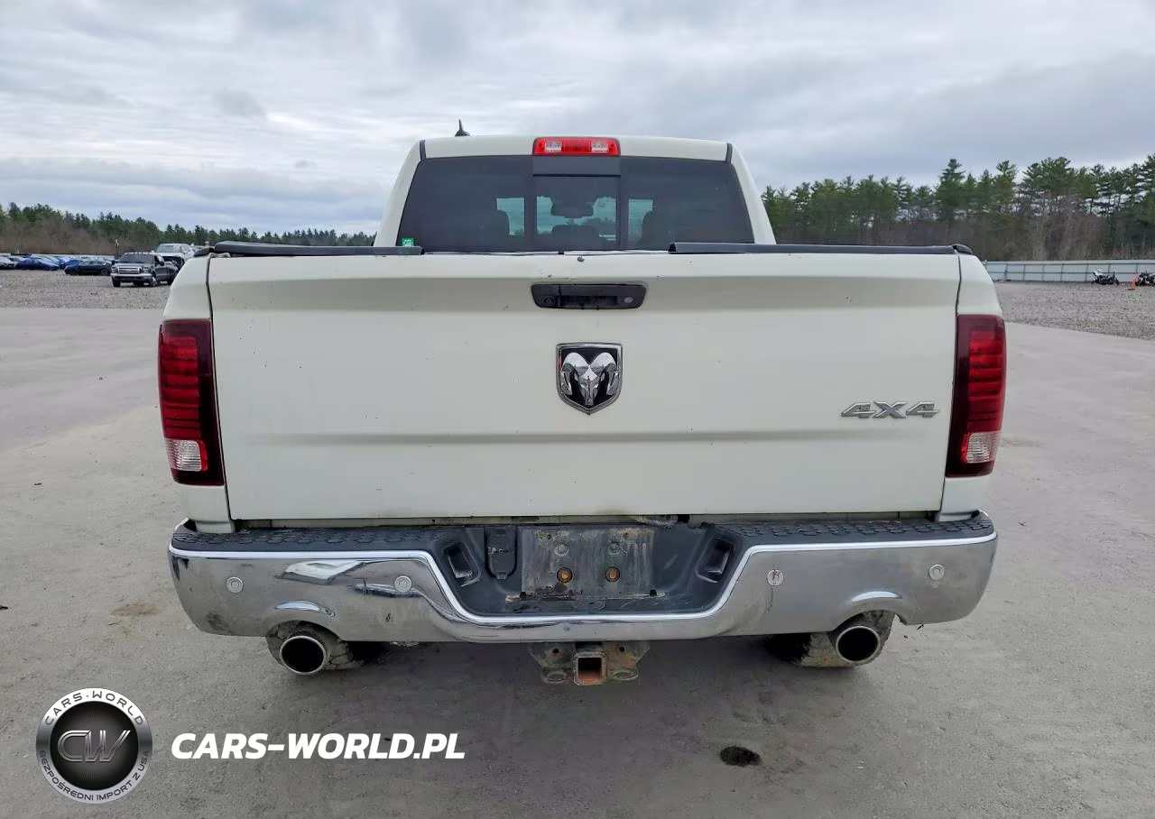 2017 Ram 1500 Laramie VIN:1C6RR7JM1HS584584 - 6