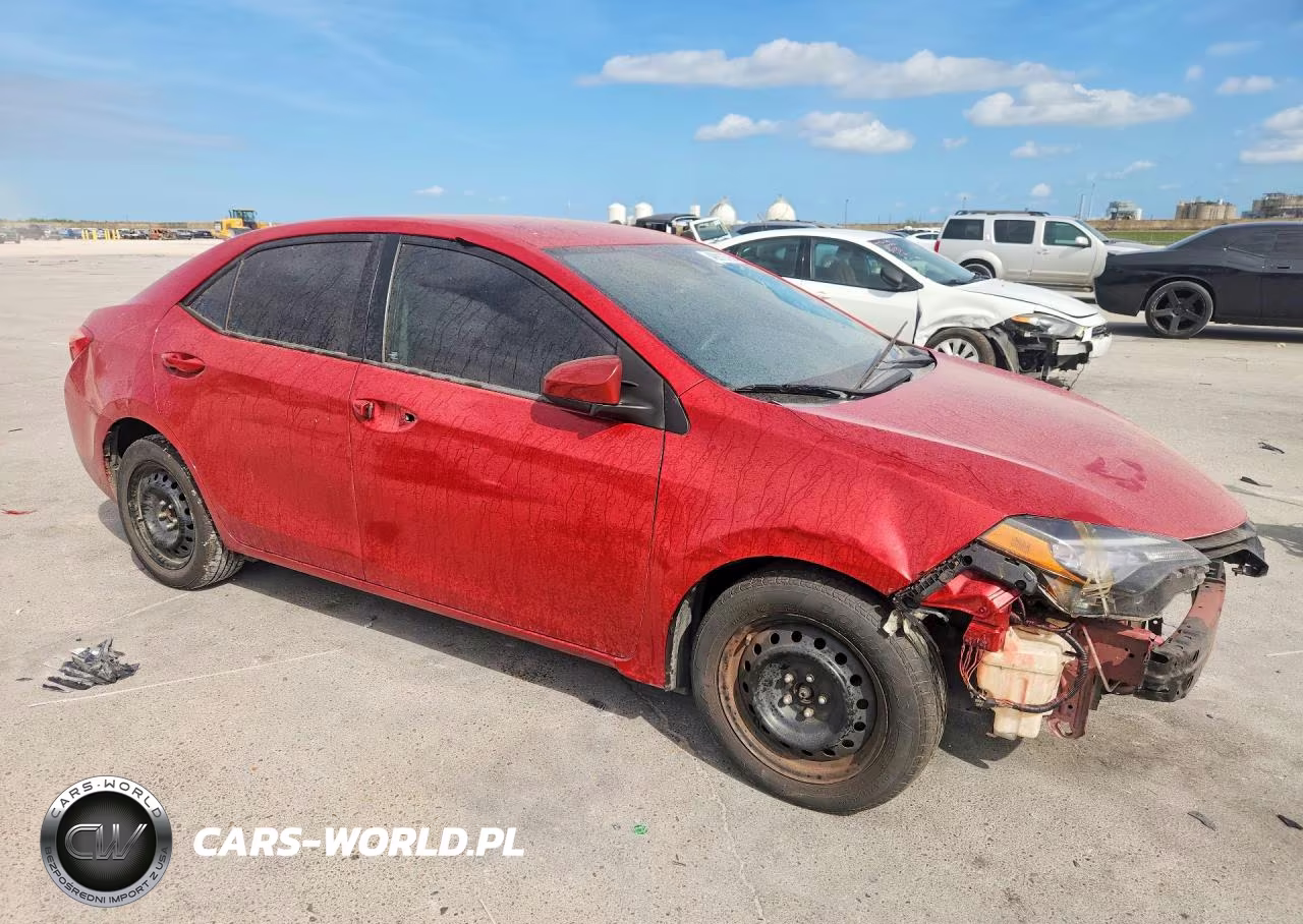 2017 Toyota Corolla Le VIN:5YFBURHE6HP662328 - 4