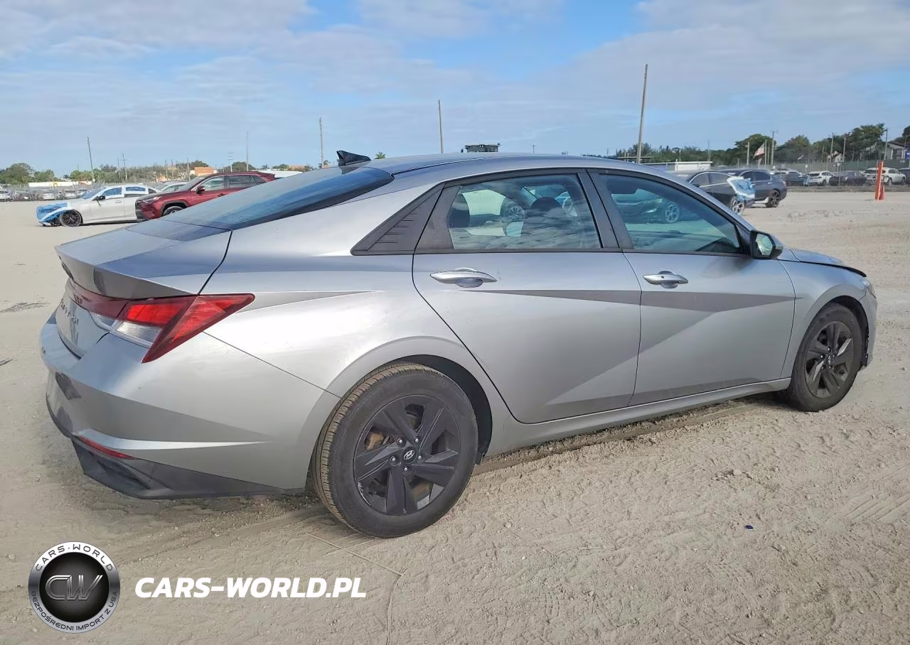 2021 Hyundai Elantra Sel VIN:5NPLS4AG9MH034649 - 3